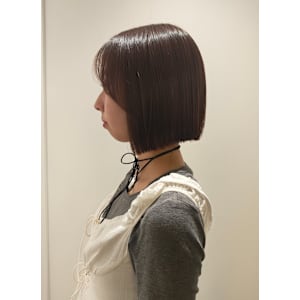 パツっとボブスタイル/顎ライボブ/前下がりボブ【島袋蛍月】