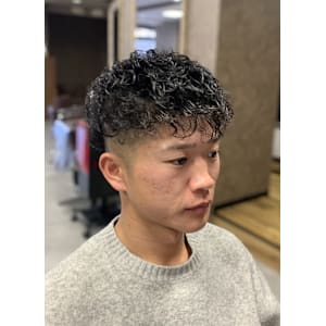 スペインカール風メンズパーマ