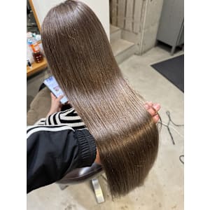 ブラウンベージュ