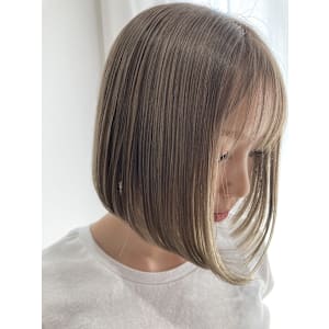 ミルクティー×ミニボブ