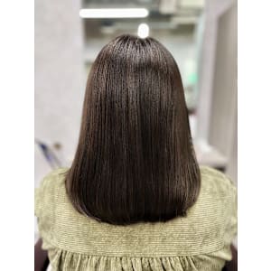 グレージュってどんな髪色？