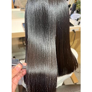 縮毛矯正コース(髪質改善トリートメント)