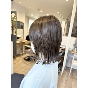 切りっぱなしボブ×オリーブ