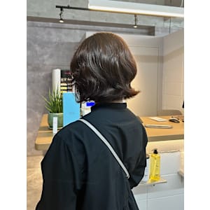 外はねボブ×コテ巻き風パーマ