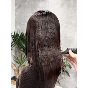 マロンブラウン