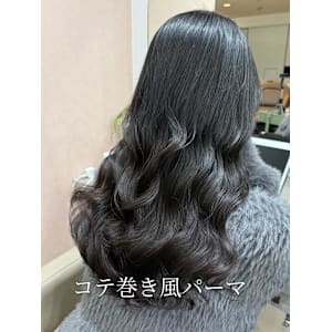 コテ巻き風パーマ/レイヤースタイル