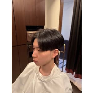 刈り上げナチュラルセンターパート - Barbering Method produce byヘアサロン大野【バーバリングメソッド プロデュースバイヘアサロンオオノ】掲載中