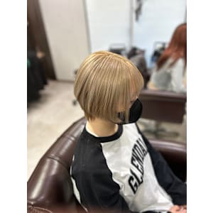 ホワイトミルクティー - GLADGE池袋/ダブルカラー/ブリーチ【グラッジイケブクロダブルカラーブリーチ】掲載中