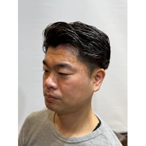 大人の自然なパーマヘア