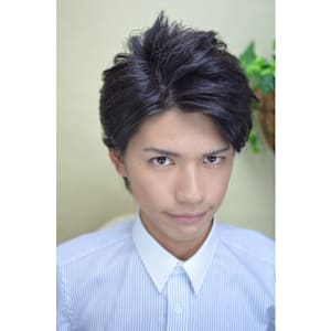 黒髪　ナチュラルショート