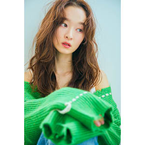 かきあげセンターパートリラックスウェーブ