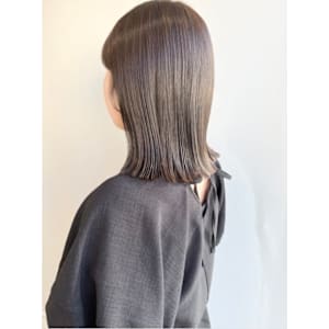 ぱつっとロブ×グレージュ