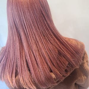 ラズベリーピンク