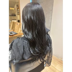 ダークグレージュ