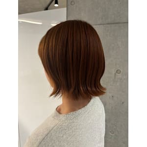 外ハネ×オレンジ