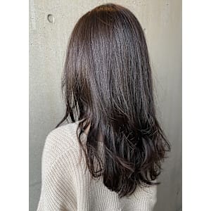 トーンダウン×艶感プラスカラー