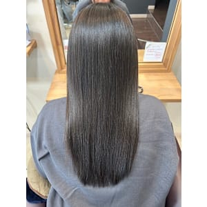 【MICHI 富田店　西村 亜矢】髪質改善ストレート　艶髪