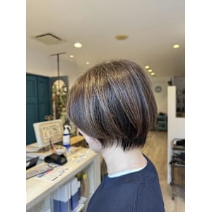ショートボブ×ハイライト