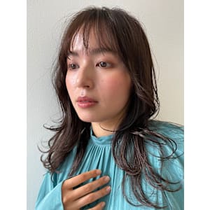 大人女性◎ミディアムレイヤー