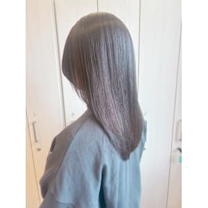 顔まわりレイヤー/ストレート/イルミナカラー