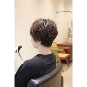 ハンサムショート　ゆるふわパーマ