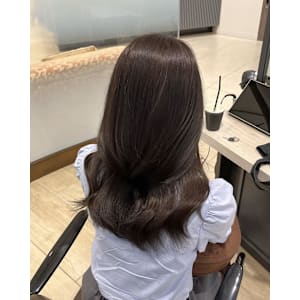 Mako / 暗髪 地毛風 透明感カラー アッシュブラウン