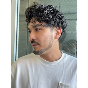 大人男性◎センターパートスタイル