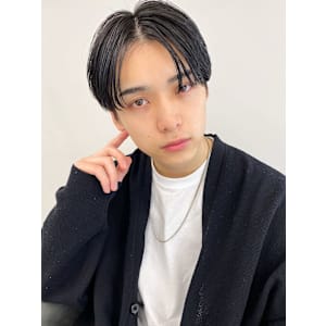 毛流れハンサムショートセンターパートメンズ黒髪爽やか