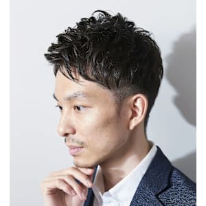 スーツビジネスアップバンク短髪パーマツーブロックショート