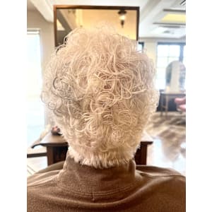 ふわふわグレイヘア