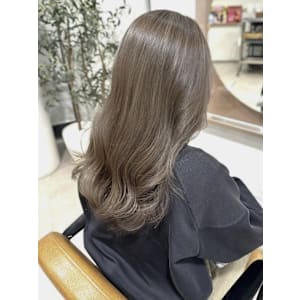 【NOA】透明感メルティカラーくすみベージュ