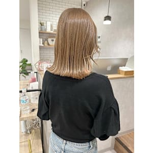 ☆ケアブリーチダブルカラー　くすみベージュボブ