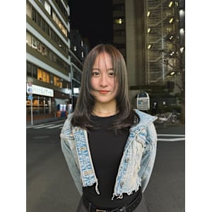 オリーブカラー/顔周りレイヤーカット