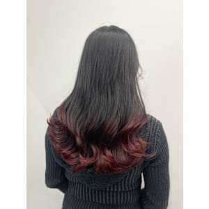 チェリーレッド