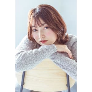 くびれウェーブでトレンドスタイル