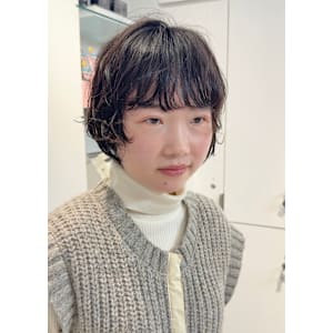 ウェーブミディアム似合わせカットメルティカラーショート/原宿