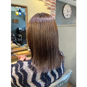 柔らかなピンクベージュカラー☆