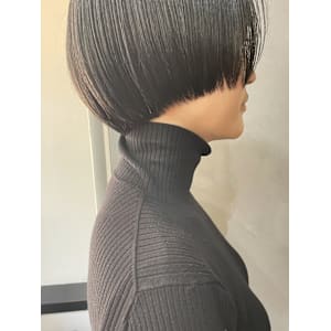 ショートヘア《by CHIEMI》