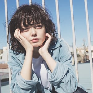 ソフトスパイラルウェーブダークアッシュ切りっぱなしボブ - mit by tree センター北【ミットバイツリーセンターキタ】掲載中