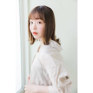 外ハネストレートシアーミディ