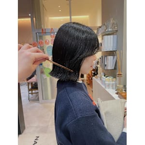 【切りっぱなしボブ/佐藤杏丸】