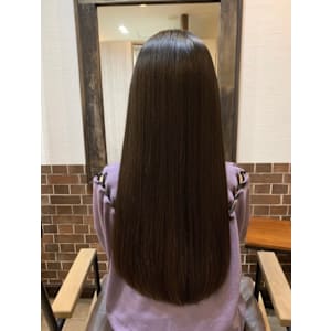 ～髪質改善～美髪縮毛矯正　黒髪ロング