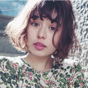 クセ毛風ニュアンスパーマベージュカラーミディ