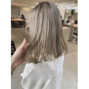 【SOURCE】ミルクティーグレージュ