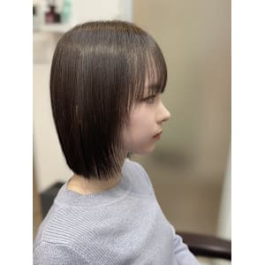 切りっぱなし/ぱつっとボブ/ストレートボブ