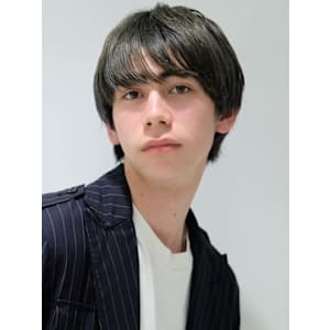 ショートマッシュ　ストレート　黒髪　20代　メンズカット