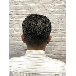 ツーブロックで作るオールバックスタイル - グレイスフルバーバー プラチナム【グレイスフルバーバー プラチナム】掲載中