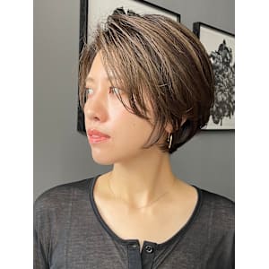 前下がりショート・ボブ/パーマ/前髪なし/30代/40代/