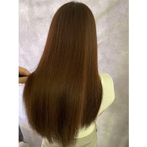 光を纏うツヤ美髪