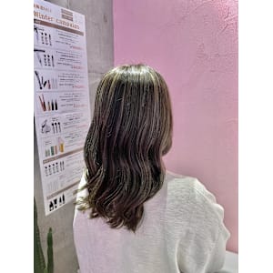 グレージュハイライト